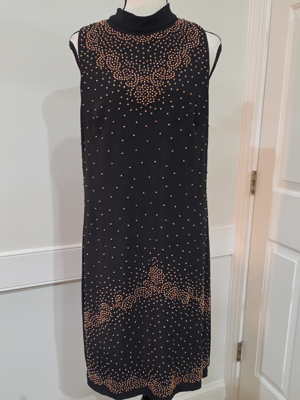 Chetta B Metallic Beaded Mock Neck Sleeveless Sheath Dress Black - Size 14